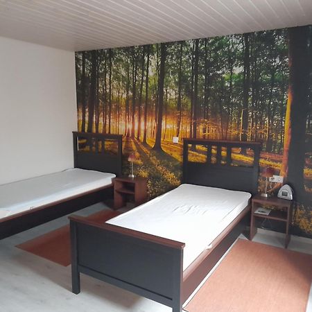 Ferienwohnung Im Theaterhof Greussenheim Экстерьер фото